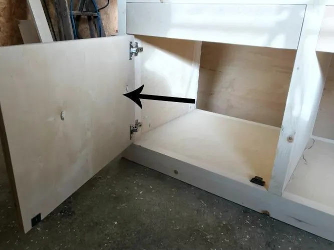 DIY Aquarium or TV Stand — step photo 16