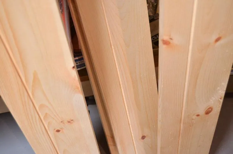 Farmhouse Table Made with 7 boards — step photo 4