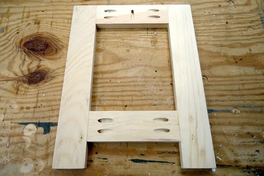 Outdoor Coffee Table with 4 Hidden Side Tables — step photo 25