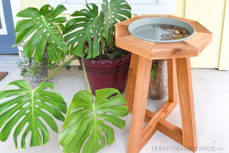 Freestanding Birdbath