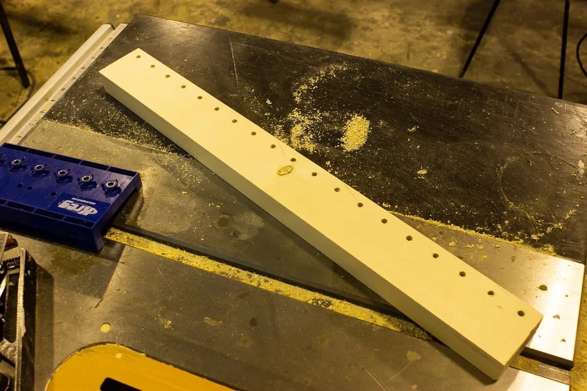 DIY Coat Rack — step photo 4