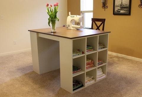 Square cubby bookcase with adjustable shelves