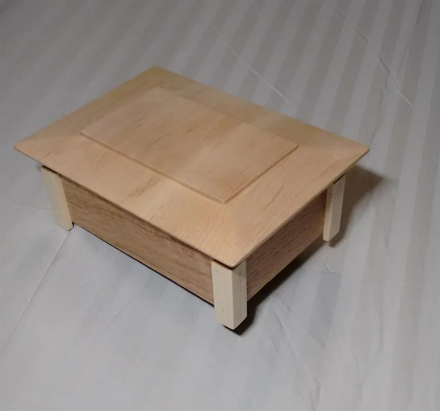 Arts & Crafts Decorative Box