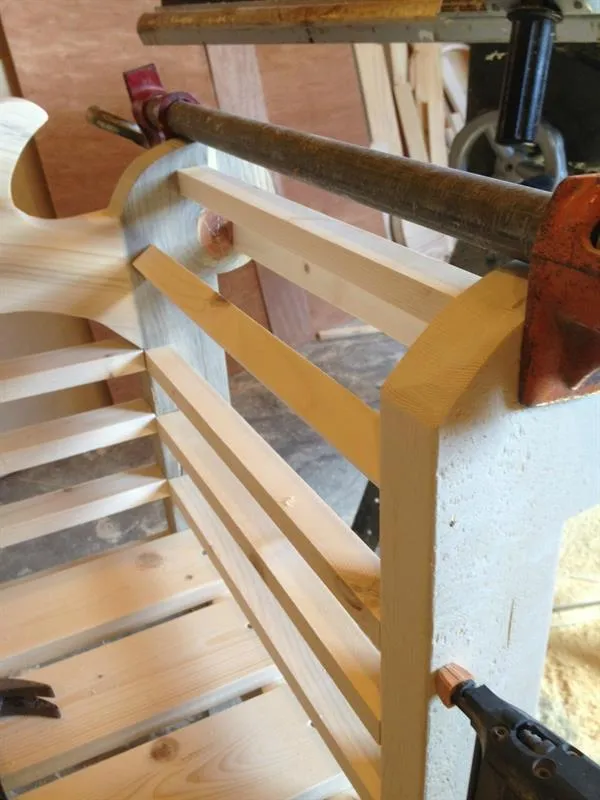 DIY Outdoor Lutyens Bench — step photo 15