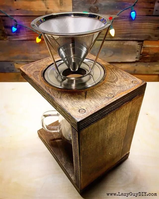 Minimalist Pour Over Coffee Maker — step photo 13