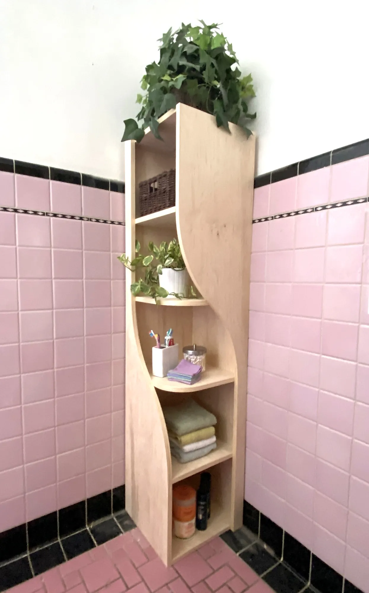 Curvy Corner Shelf