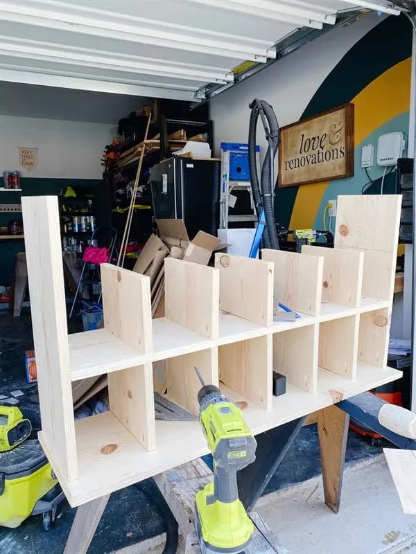 How To Build a Shoe Shelf – DIY Shoe Shelf Plan — step photo 4