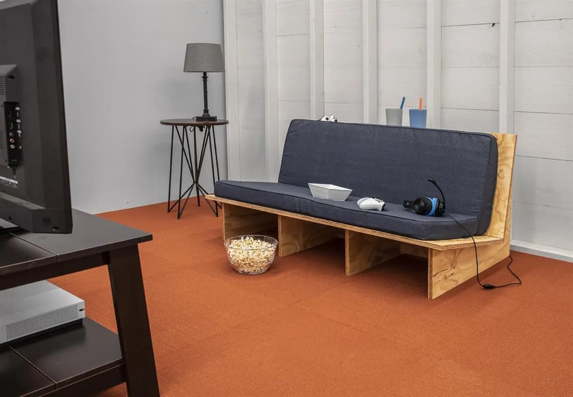 DIY Padded Sofa – Metric