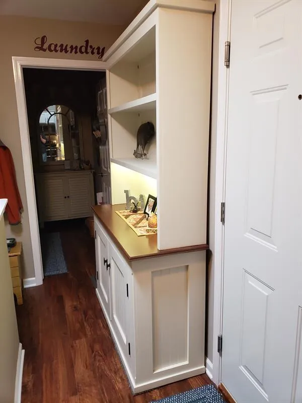 Cookbook Hutch
