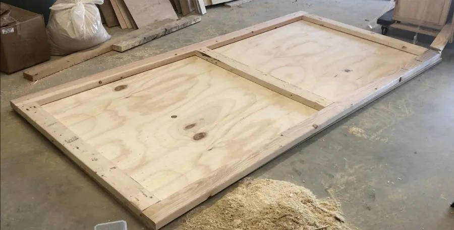 DIY Mobile Workbench with Storage Shelf — step photo 5
