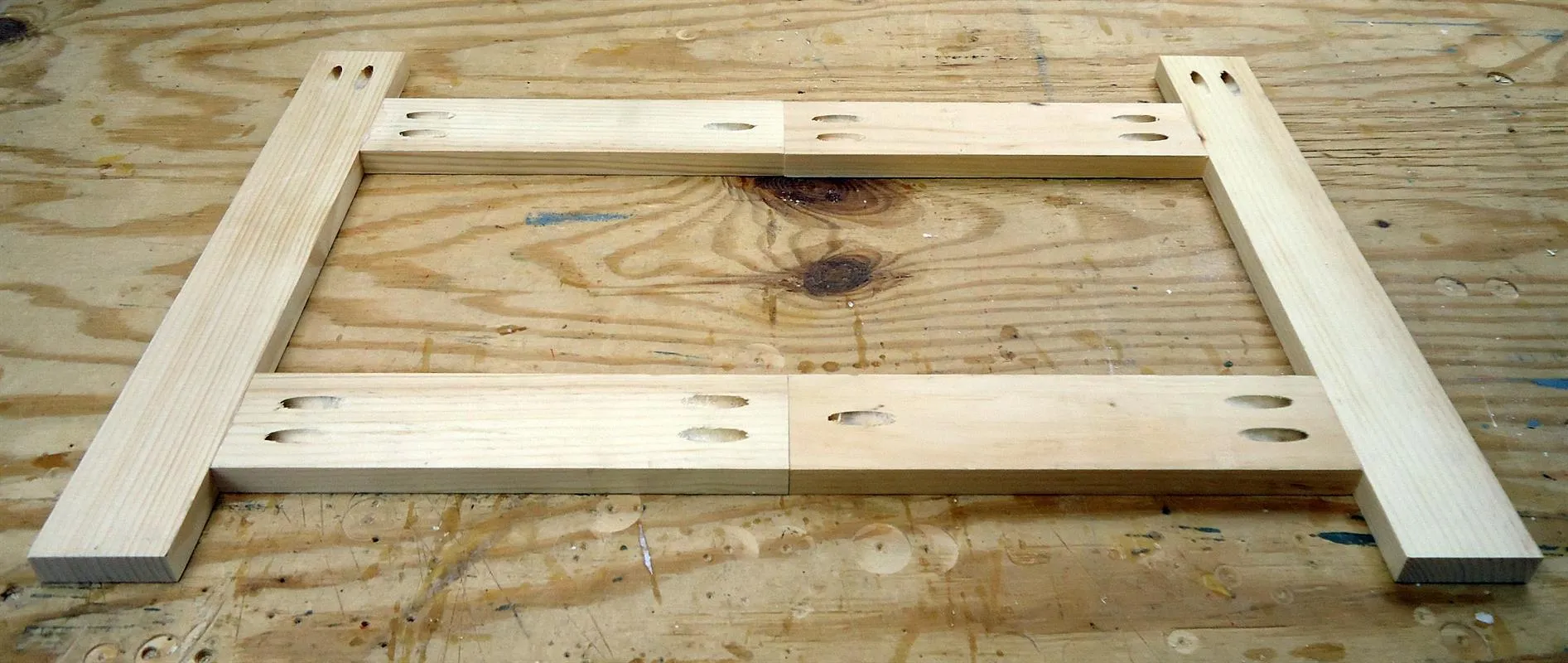 Outdoor Coffee Table with 4 Hidden Side Tables — step photo 15