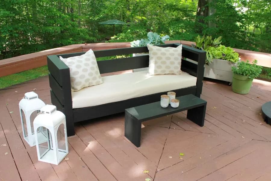 Simple Outdoor Bench/Coffee Table
