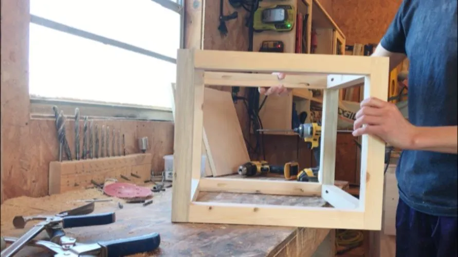 DIY Modern Planter Box — step photo 6