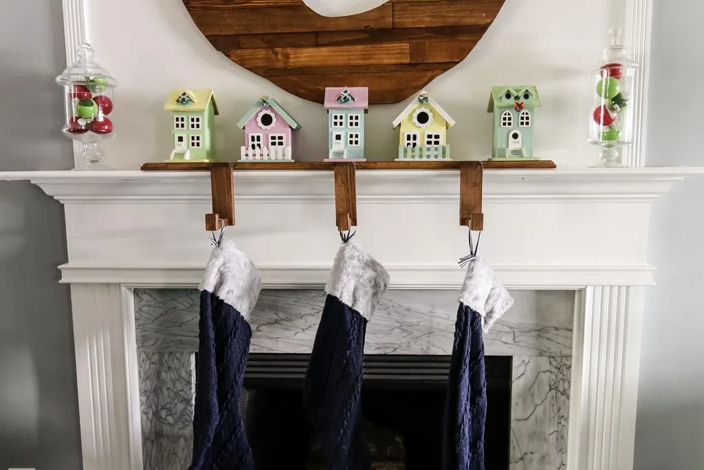 Stockings Holder