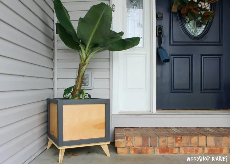 DIY Modern Planter Box — step photo 13