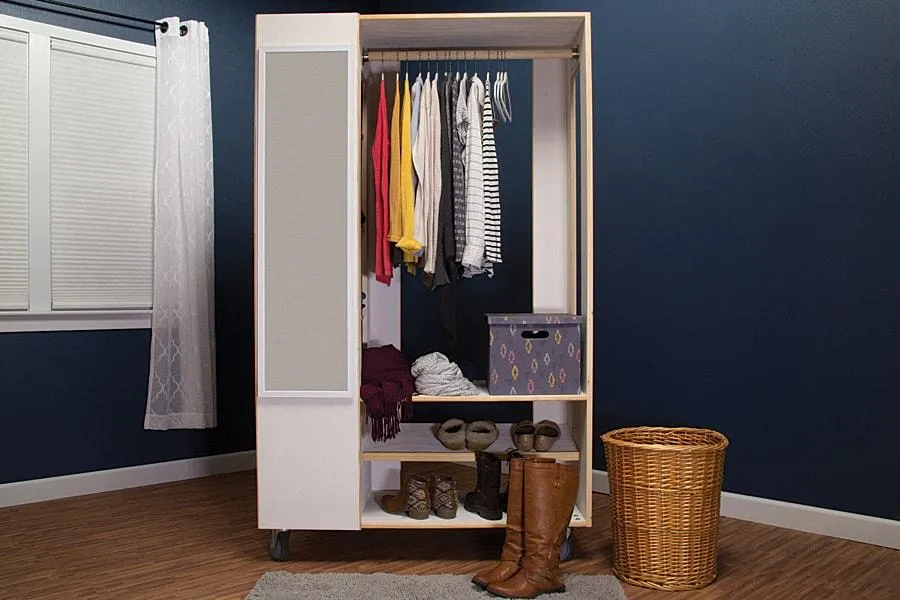 Freestanding Closet – Metric