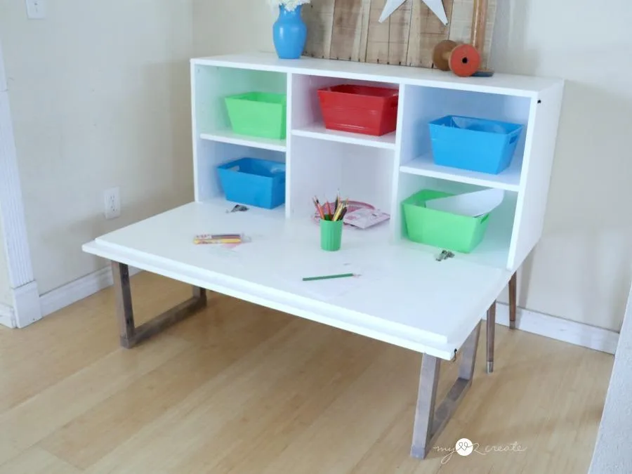 Kid’s Pull Down Table