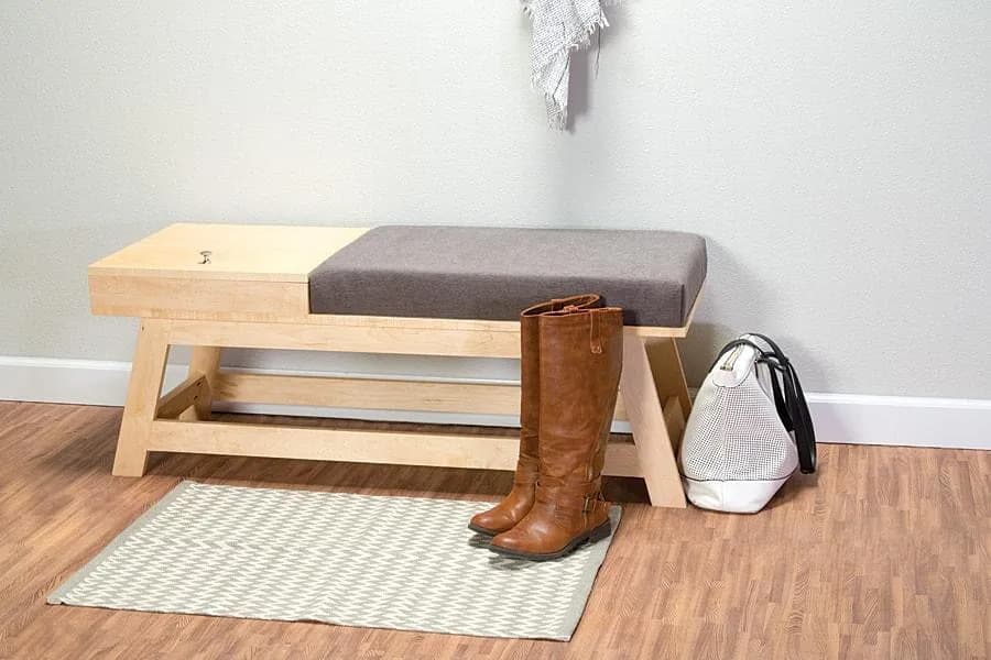 Bench with Built-In Storage – Metric