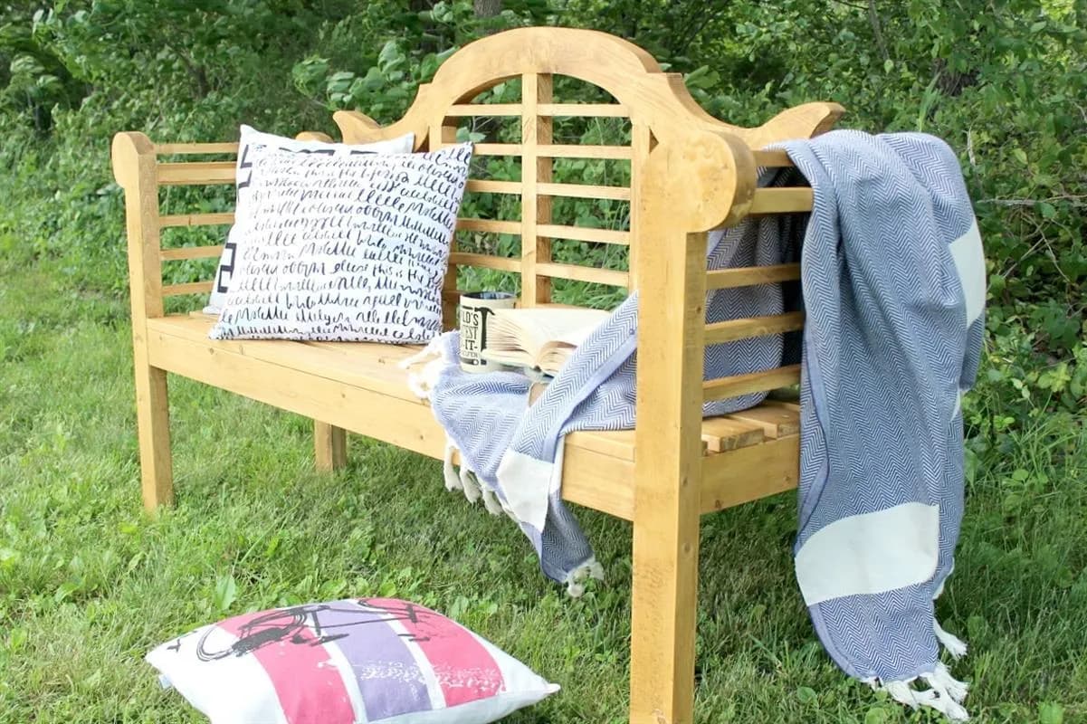 DIY Outdoor Lutyens Bench