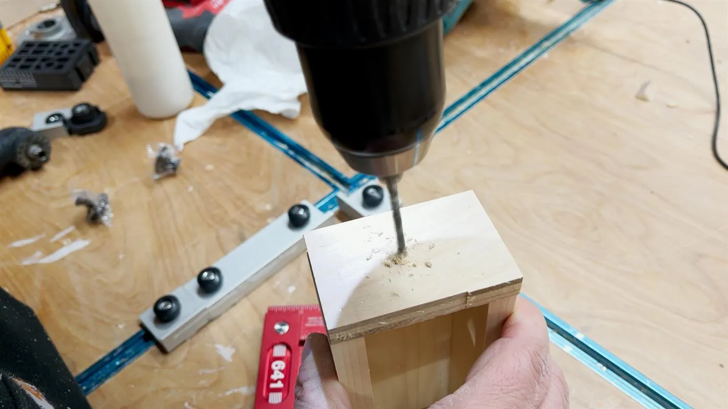 Kreg K5 Storage Cabinet with T-Track Clamps — step photo 14