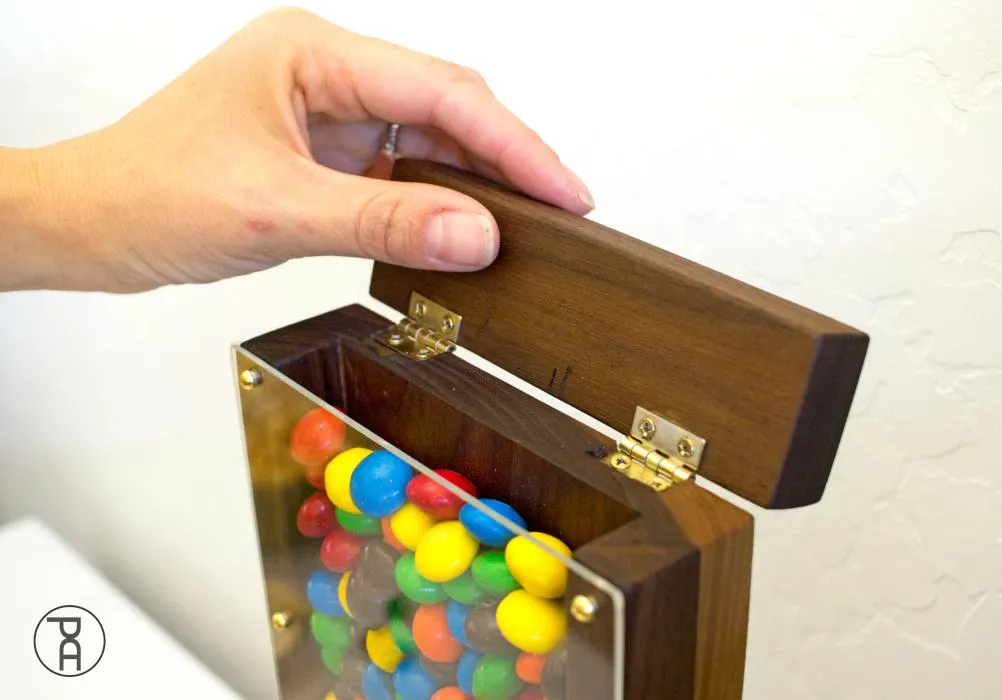 Desktop Candy Dispenser — step photo 14