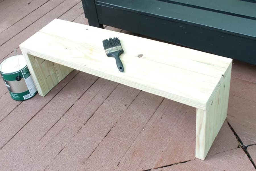 Simple Outdoor Bench/Coffee Table — step photo 9