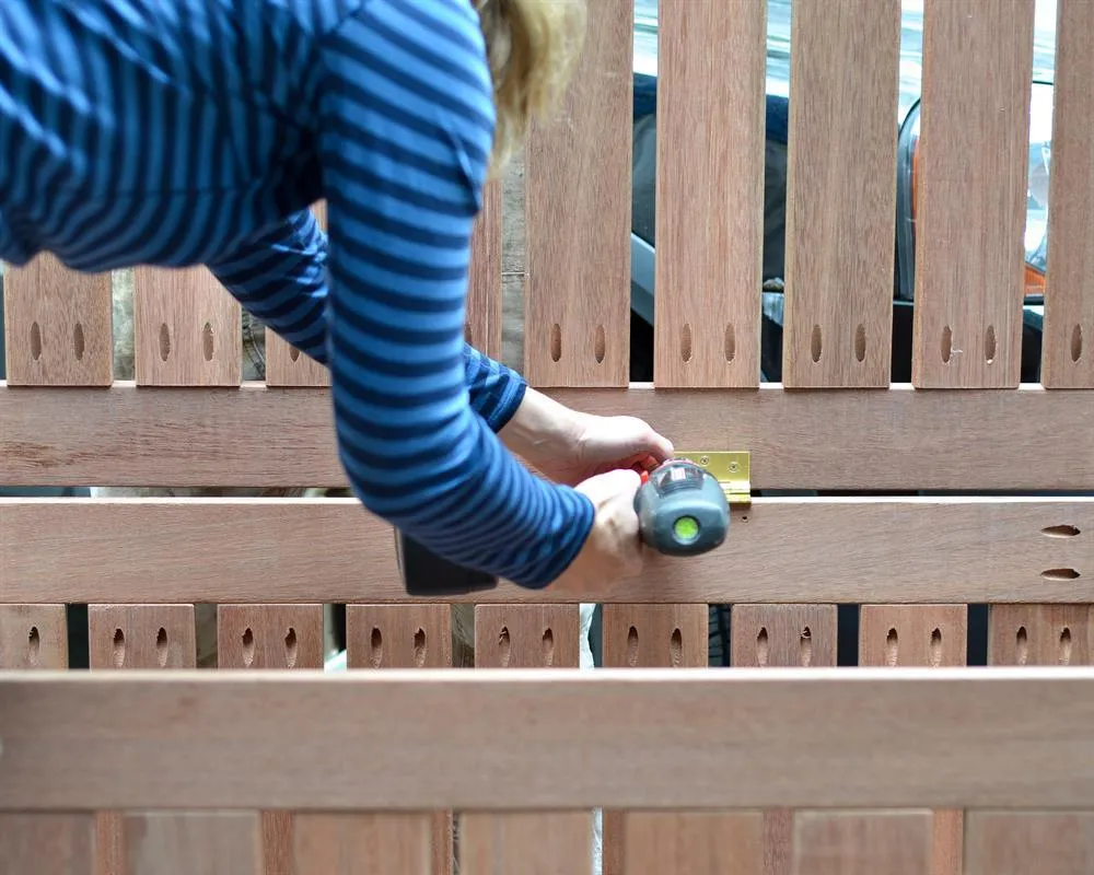 Outdoor Storage Box — step photo 11