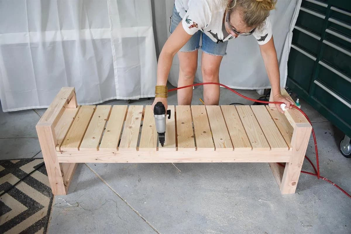 Modern Backyard Garden Bench — step photo 10