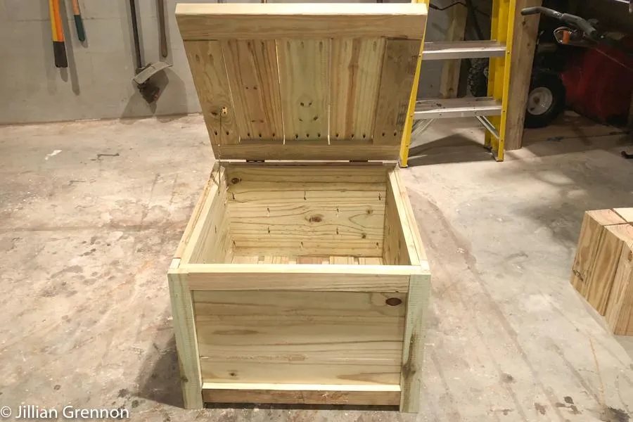 Side Table Deck Box — step photo 16